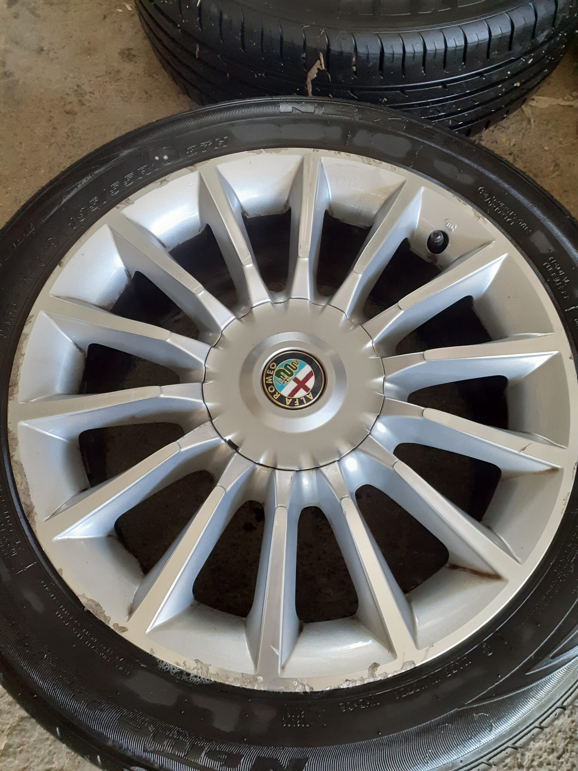 ALFA ROMEO MITO CERCHI E GOMME ESTIVE 195/55/16 DOT 40%