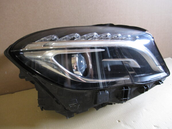 MERCEDES GLA W156 FARO ANTERIORE DX ANNO 2013 IN POI LED