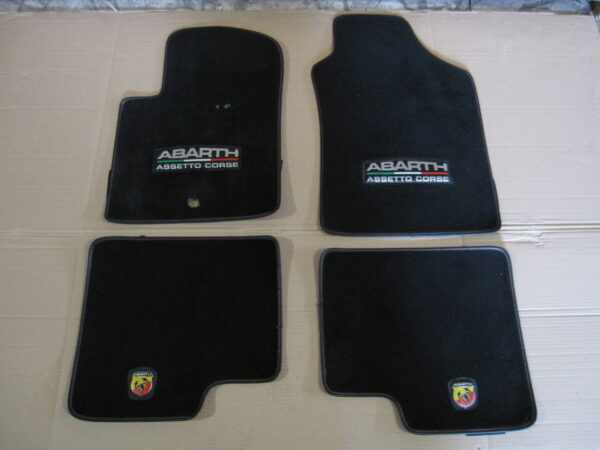 500 ABARTH TAPPETINI ASSETTO CORSE ANNO 2007 AL 2021 CON DIFETTO