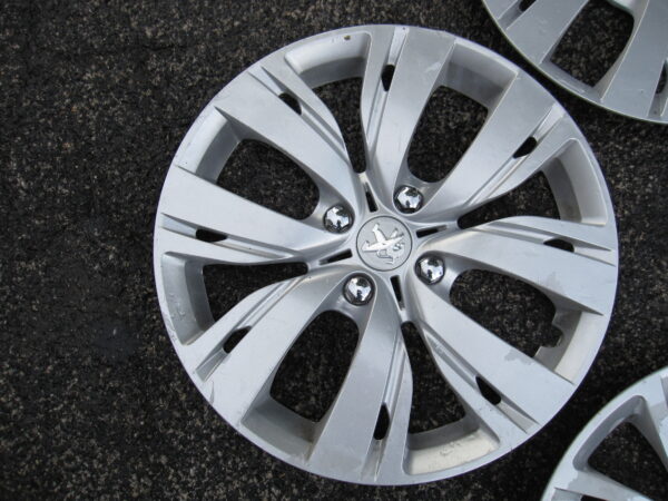 PEUGEOT 208 GOMME E CERCHI IN FERRO 185/65/15 ESTIVE