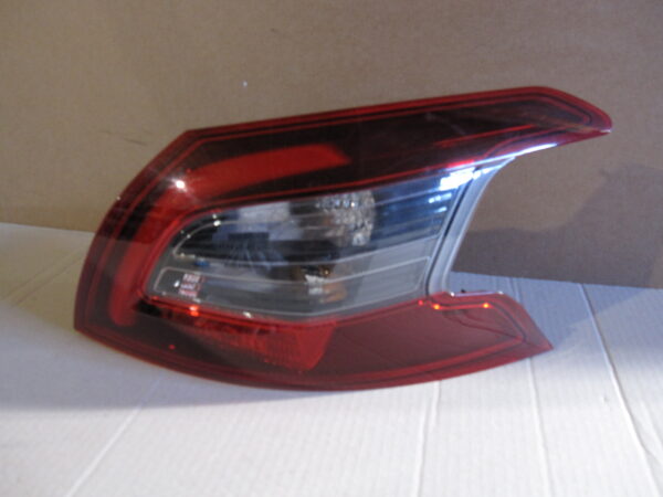 PEUGEOT 308 BERLINA FANALE POSTERIORE DX LED ANNO 2013 AL 2020